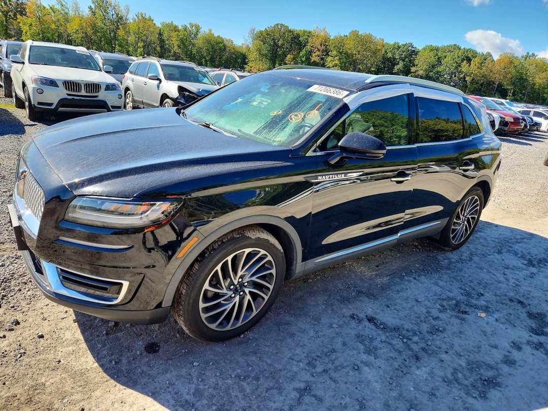 Vista de 2020 LINCOLN NAUTILUS RESERVE, ángulo 1