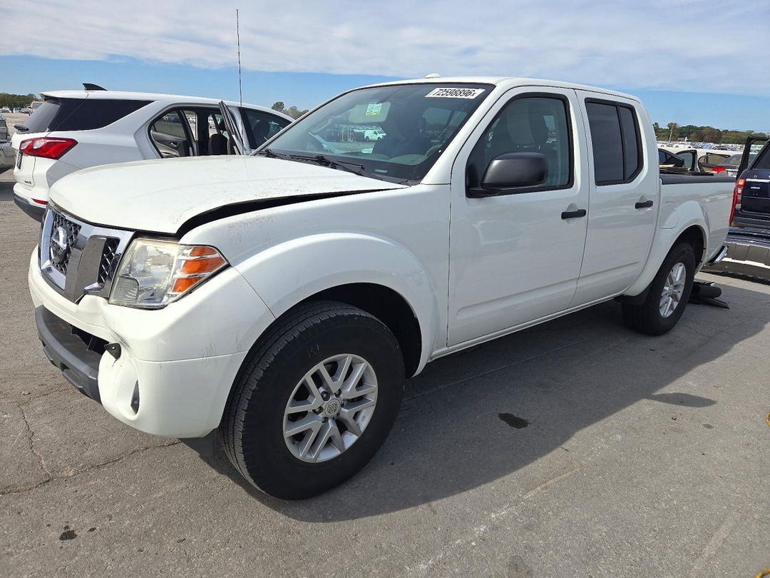 Vue de 2016 NISSAN FRONTIER SV, angle 1