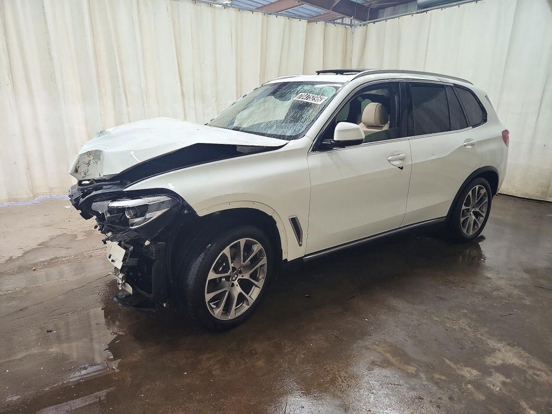 منظر 2021 BMW X5 SDRIVE 40I، زاوية 1