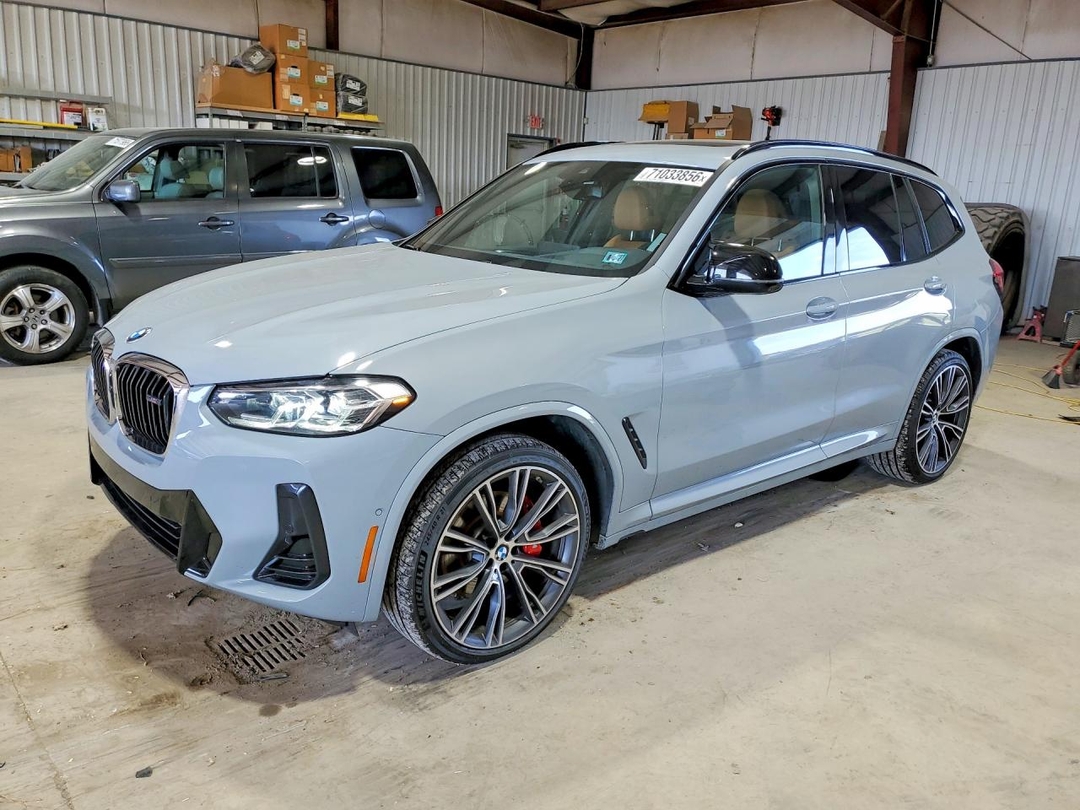 Вид 2024 BMW X3 M40I, угол 1