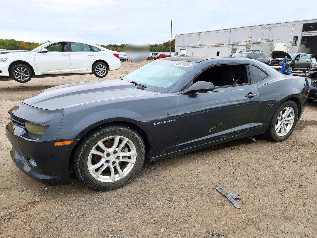 Vue de 2014 CHEVROLET CAMARO LS, angle 1