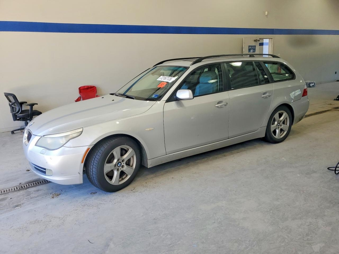 منظر 2008 BMW 535 XI، زاوية 1
