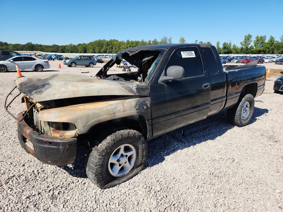 Vue de 2001 DODGE RAM 1500, angle 1