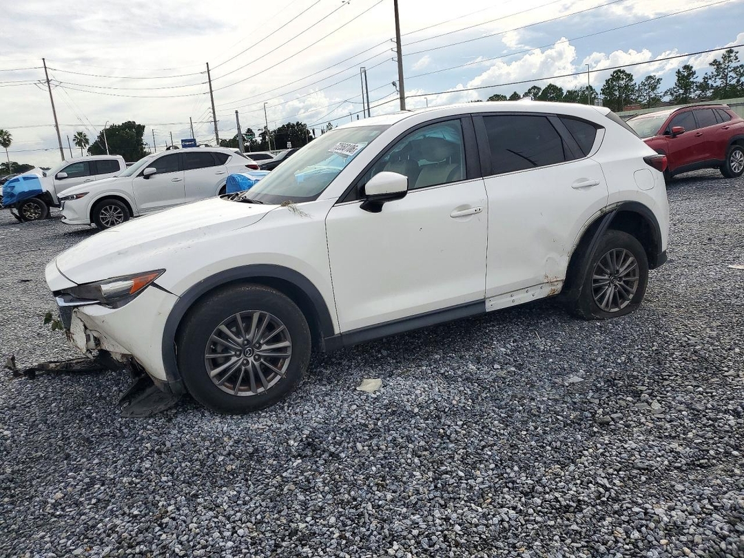 Vue de 2017 MAZDA CX-5 TOURING, angle 1