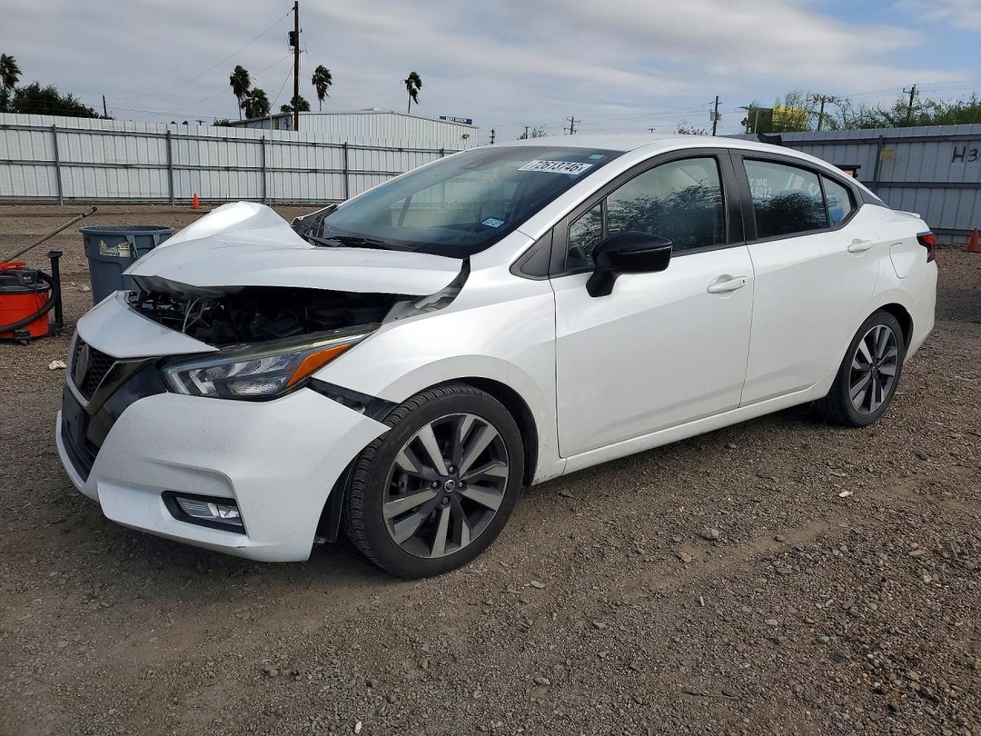 منظر 2020 NISSAN VERSA SR، زاوية 1