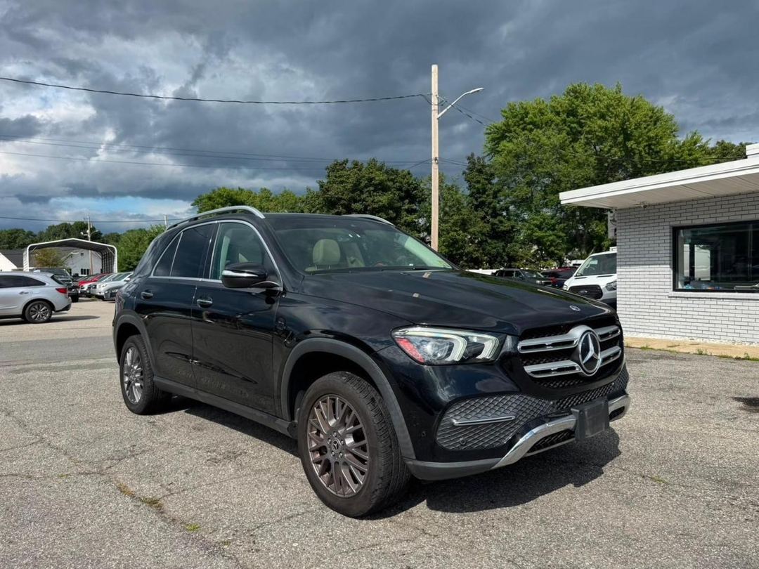 Vista de 2021 MERCEDES-BENZ GLE 350, ángulo 1