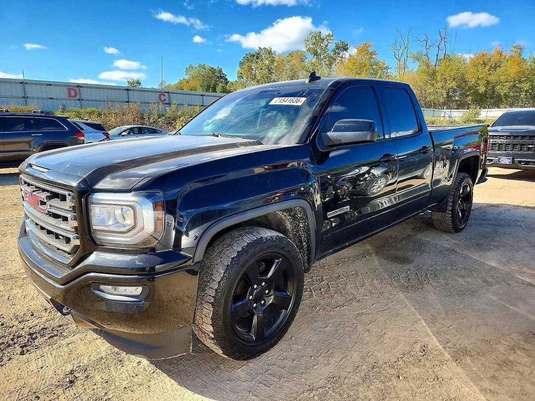 Vista de 2018 GMC SIERRA K1500, ángulo 1