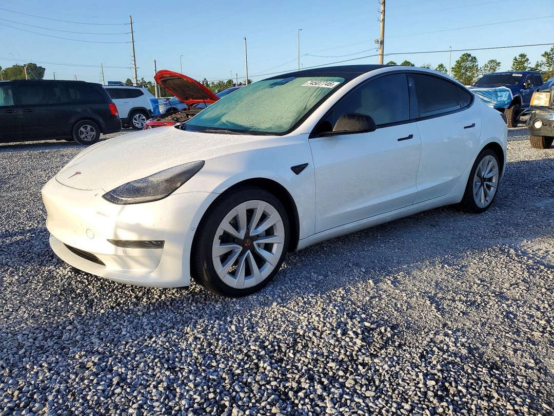 Vista de 2022 TESLA MODEL 3, ángulo 1