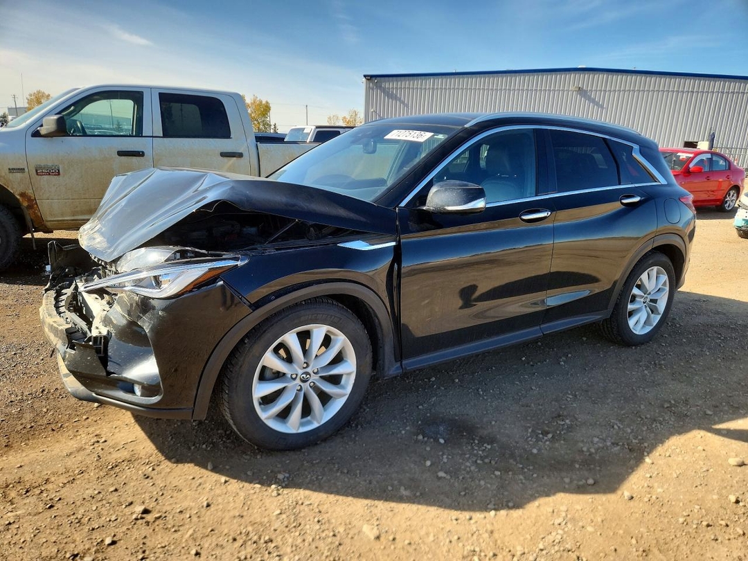 منظر 2019 INFINITI QX50 ESSENTIAL، زاوية 1