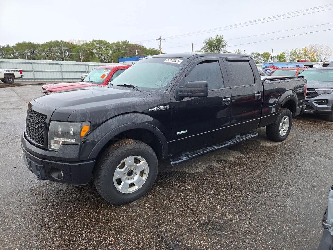 Vue de 2012 FORD F150 SUPERCREW, angle 1