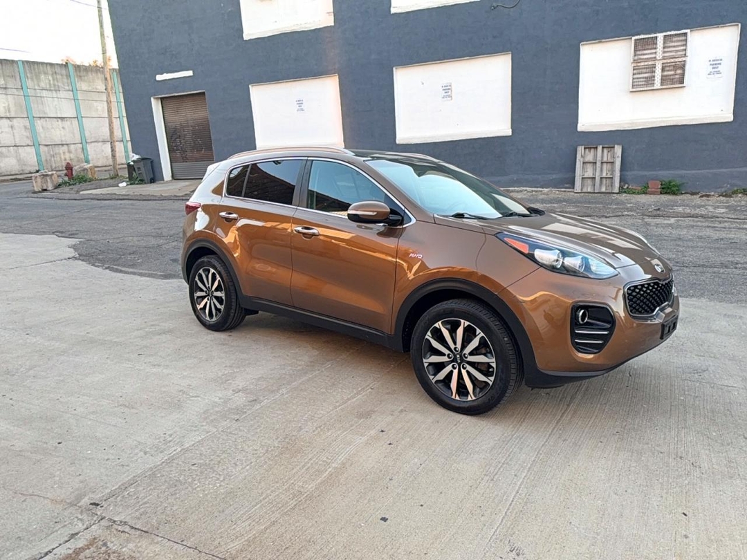 منظر 2017 KIA SPORTAGE EX، زاوية 1