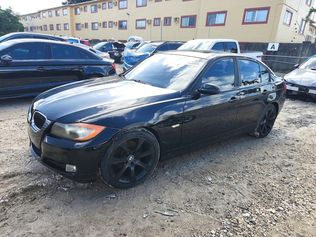 Vista de 2008 BMW 328 I, ángulo 1
