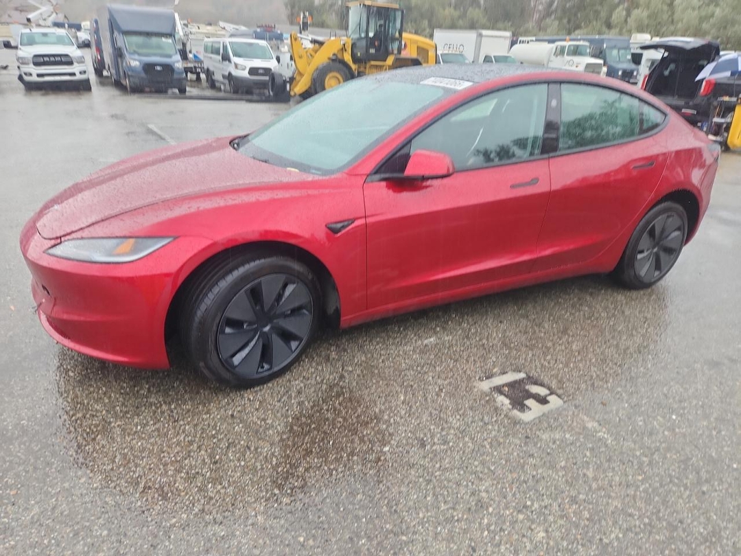 منظر 2025 TESLA MODEL 3، زاوية 1