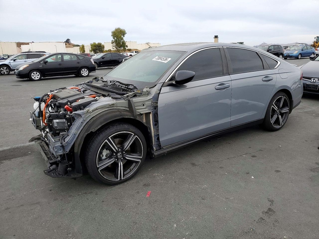 Вид 2024 HONDA ACCORD HYBRID SPORT, угол 1