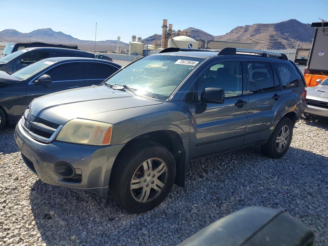 Vue de 2006 MITSUBISHI ENDEAVOR LS, angle 1
