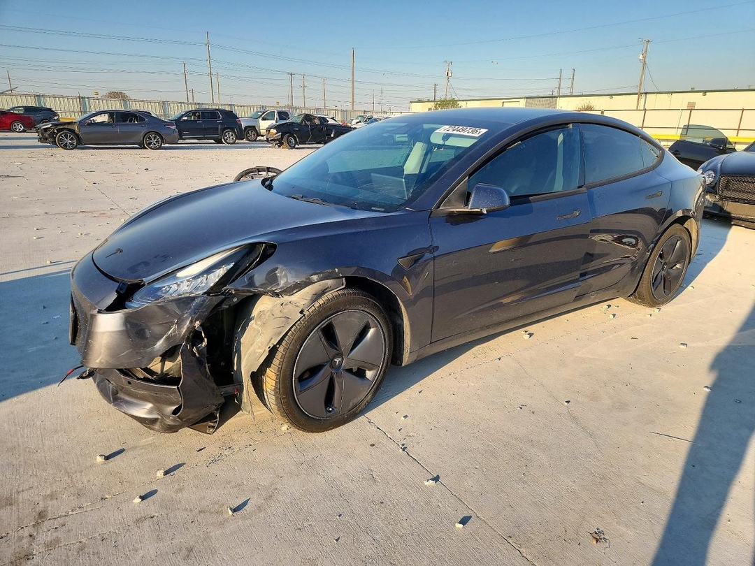 Vue de 2019 TESLA MODEL 3, angle 1