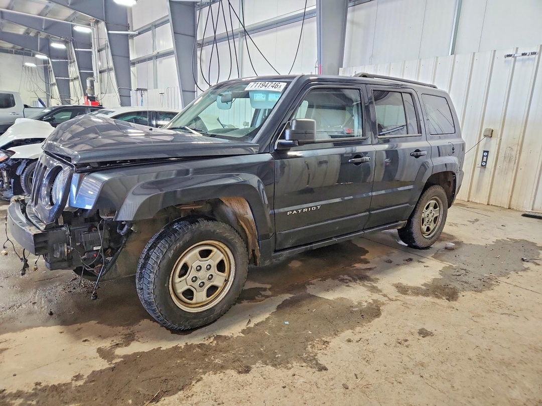 منظر 2015 JEEP PATRIOT SPORT، زاوية 1