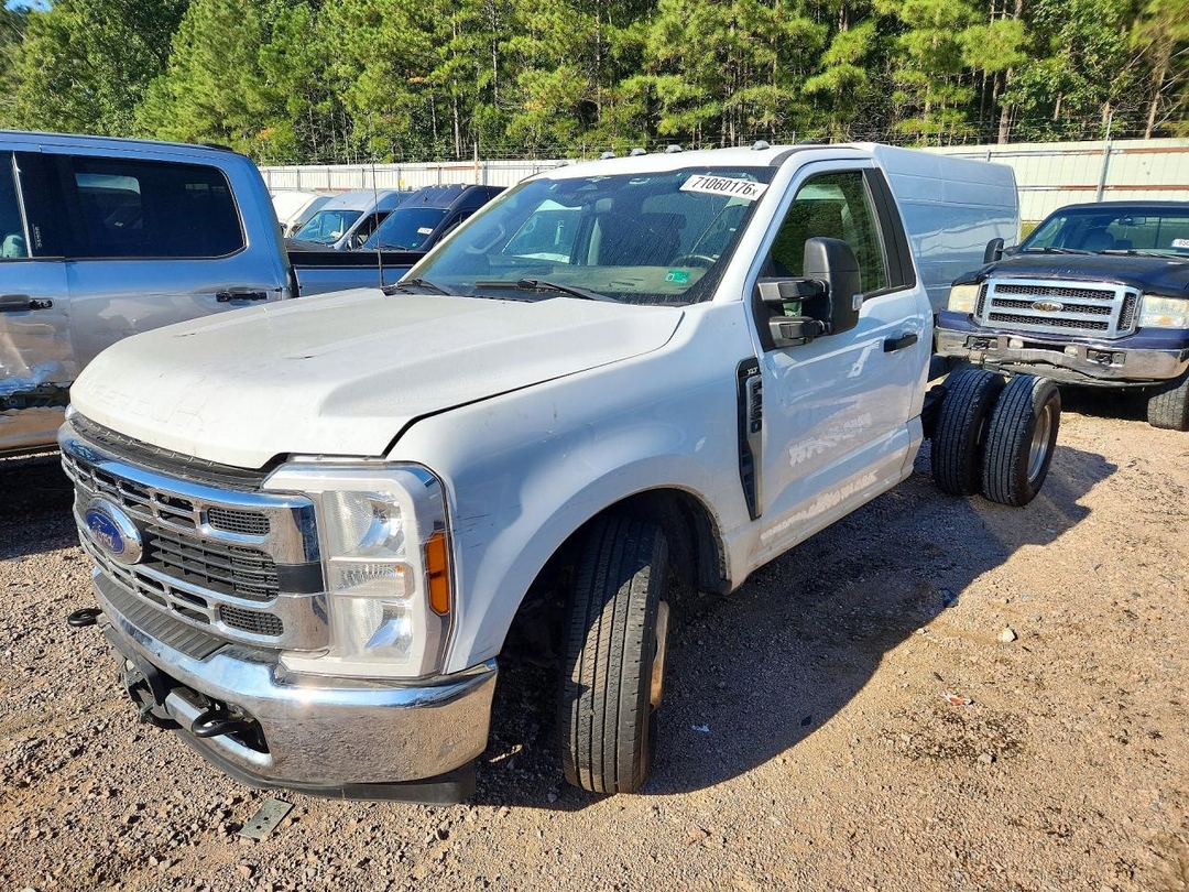 منظر 2023 FORD F350 SUPER DUTY، زاوية 1