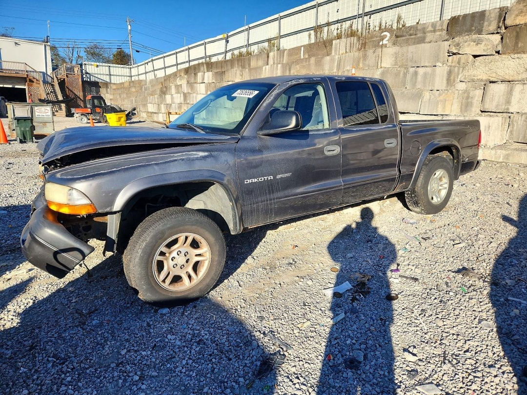 Vue de 2002 DODGE DAKOTA QUAD SPORT, angle 1
