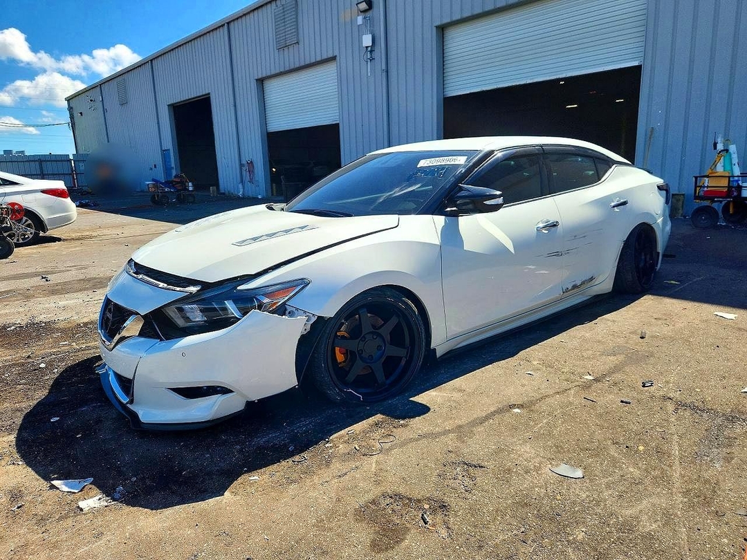 Вид 2017 NISSAN MAXIMA 3.5, угол 1