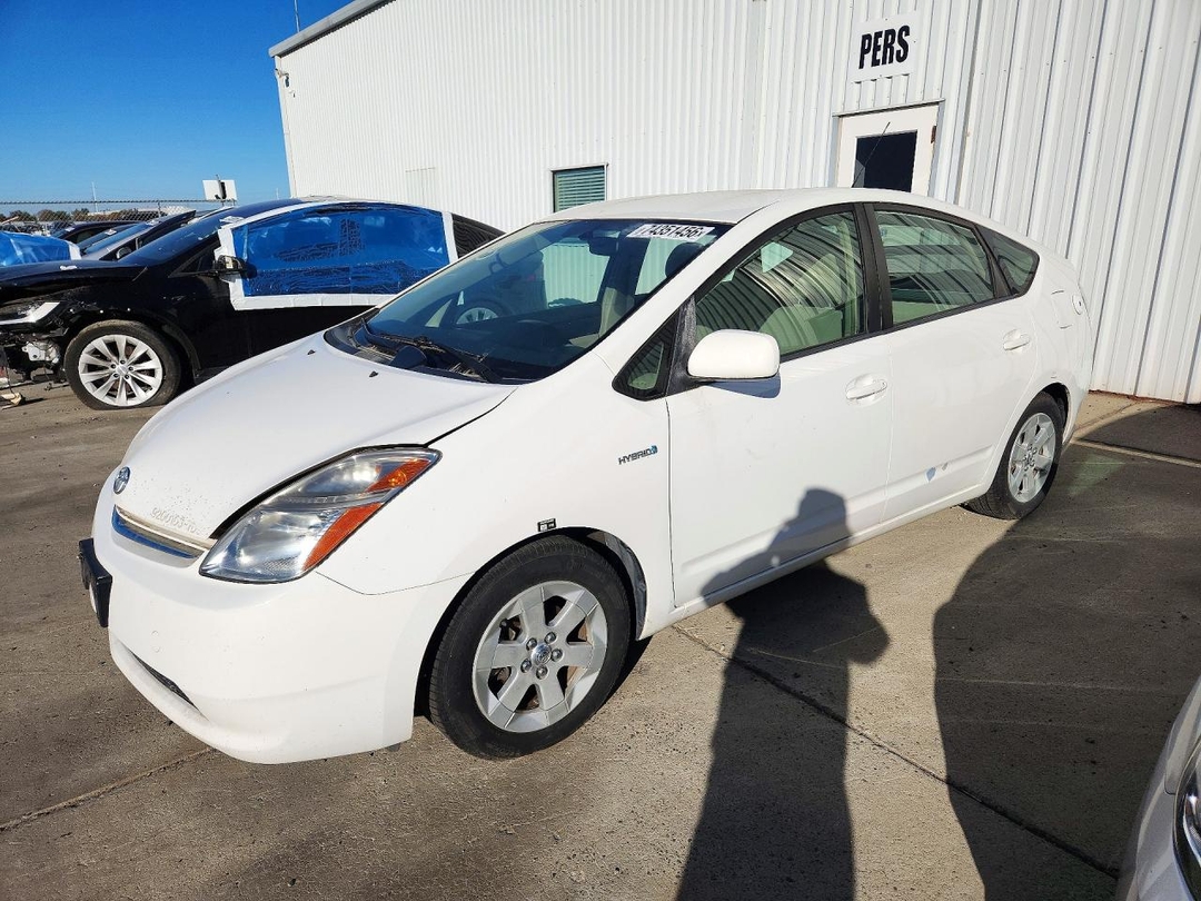 Вид 2009 TOYOTA PRIUS BASE, угол 1