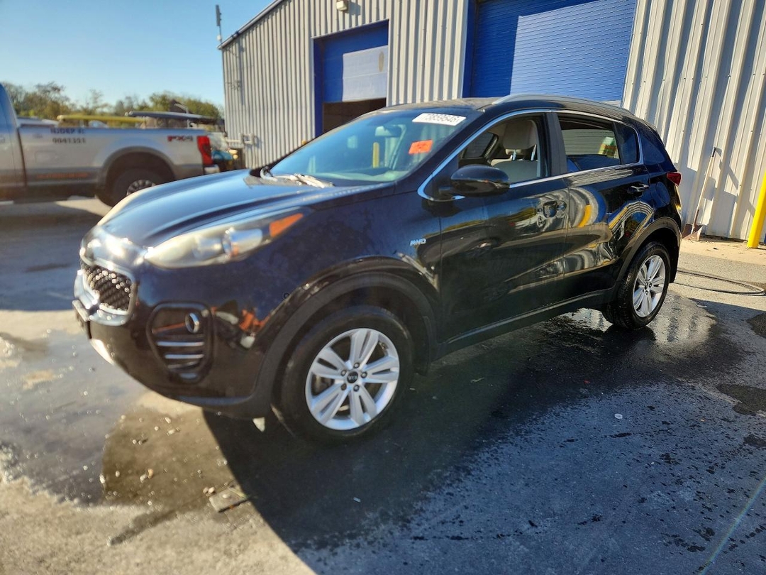 Vista de 2017 KIA SPORTAGE LX, ángulo 1