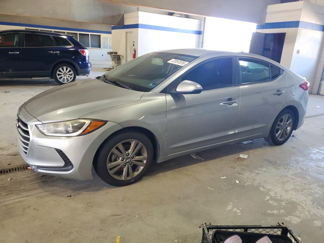 Vedere 2017 HYUNDAI ELANTRA SE, unghi 1