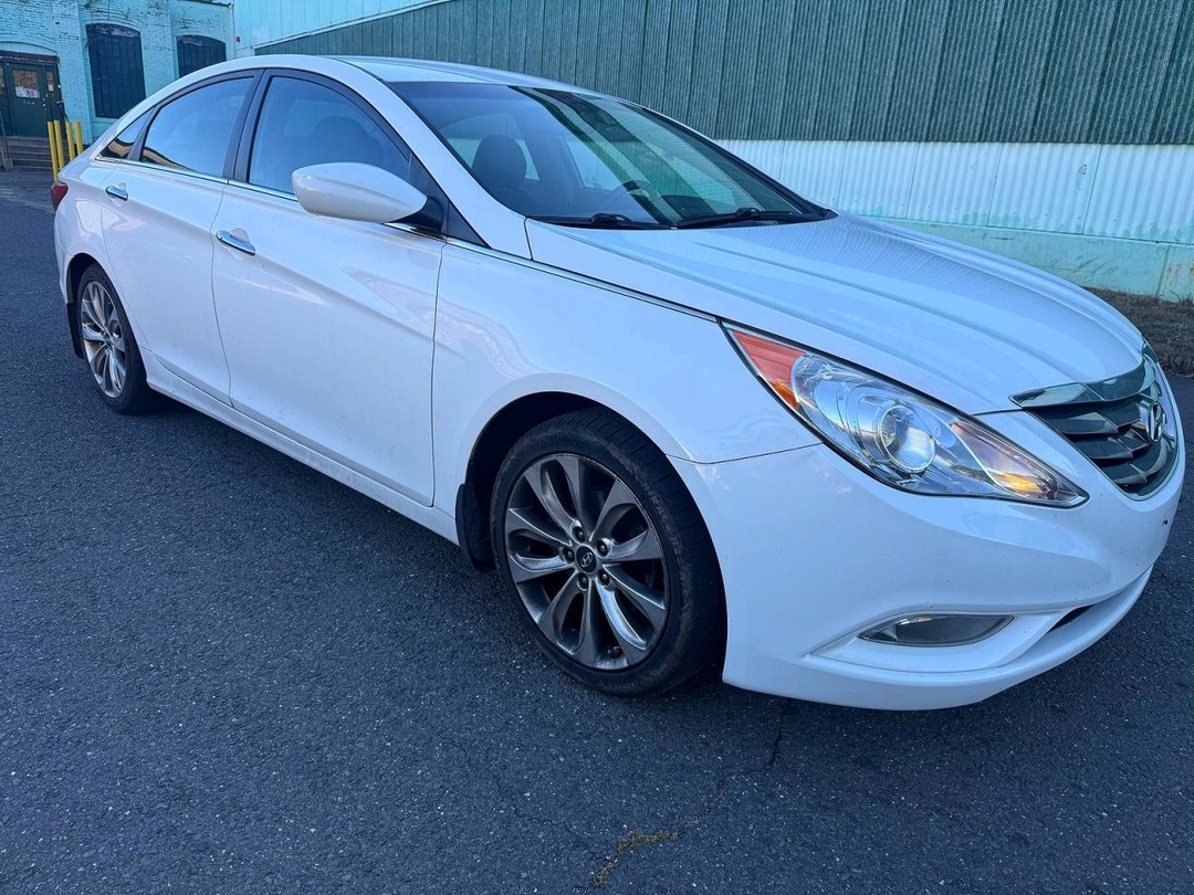 Vedere 2013 HYUNDAI SONATA SE, unghi 1