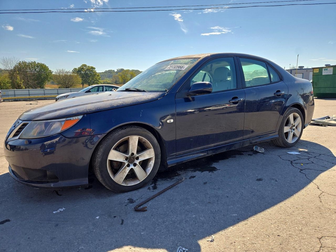 Vue de 2009 SAAB 9-3 2.0T, angle 1