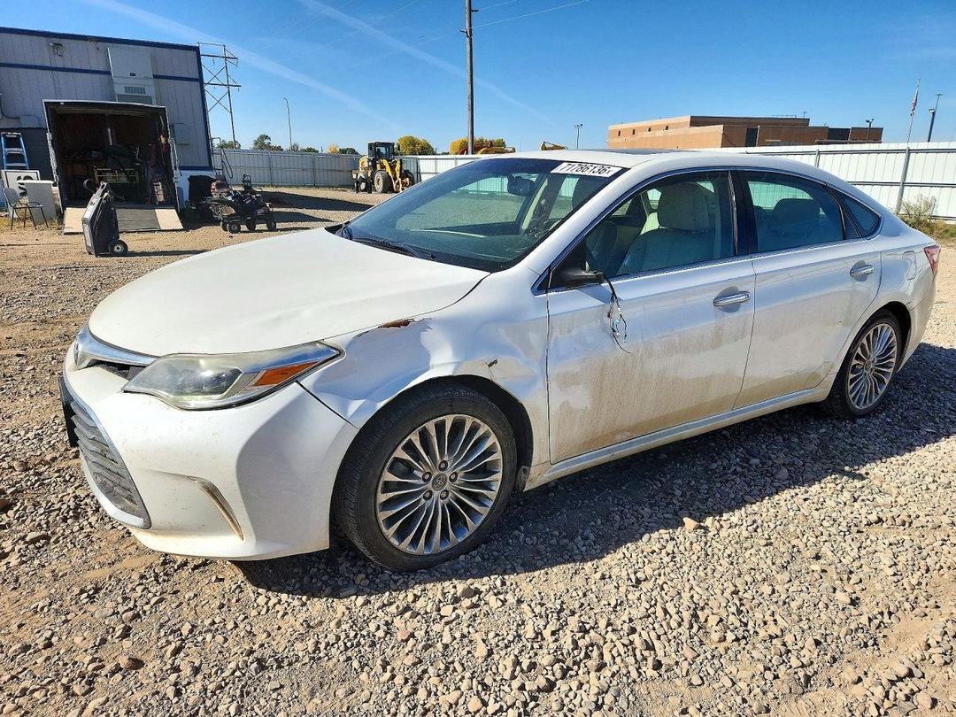 Вид 2016 TOYOTA AVALON LIMITED, угол 1