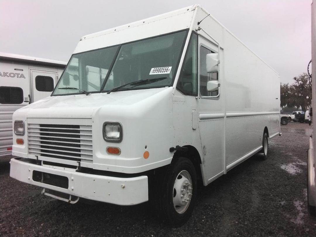 Вид 2013 FORD F59 DELIVERY TRUCK, угол 1