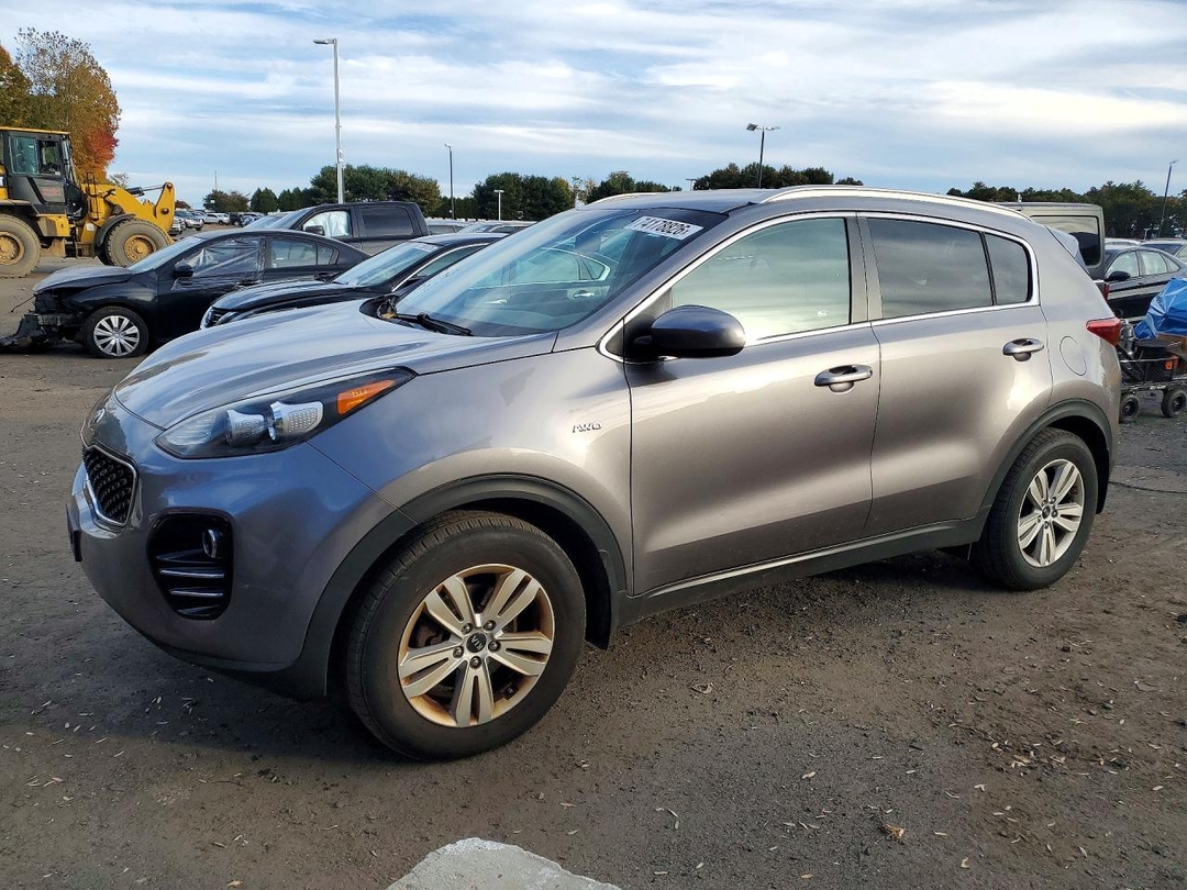 Vista de 2017 KIA SPORTAGE LX, ángulo 1