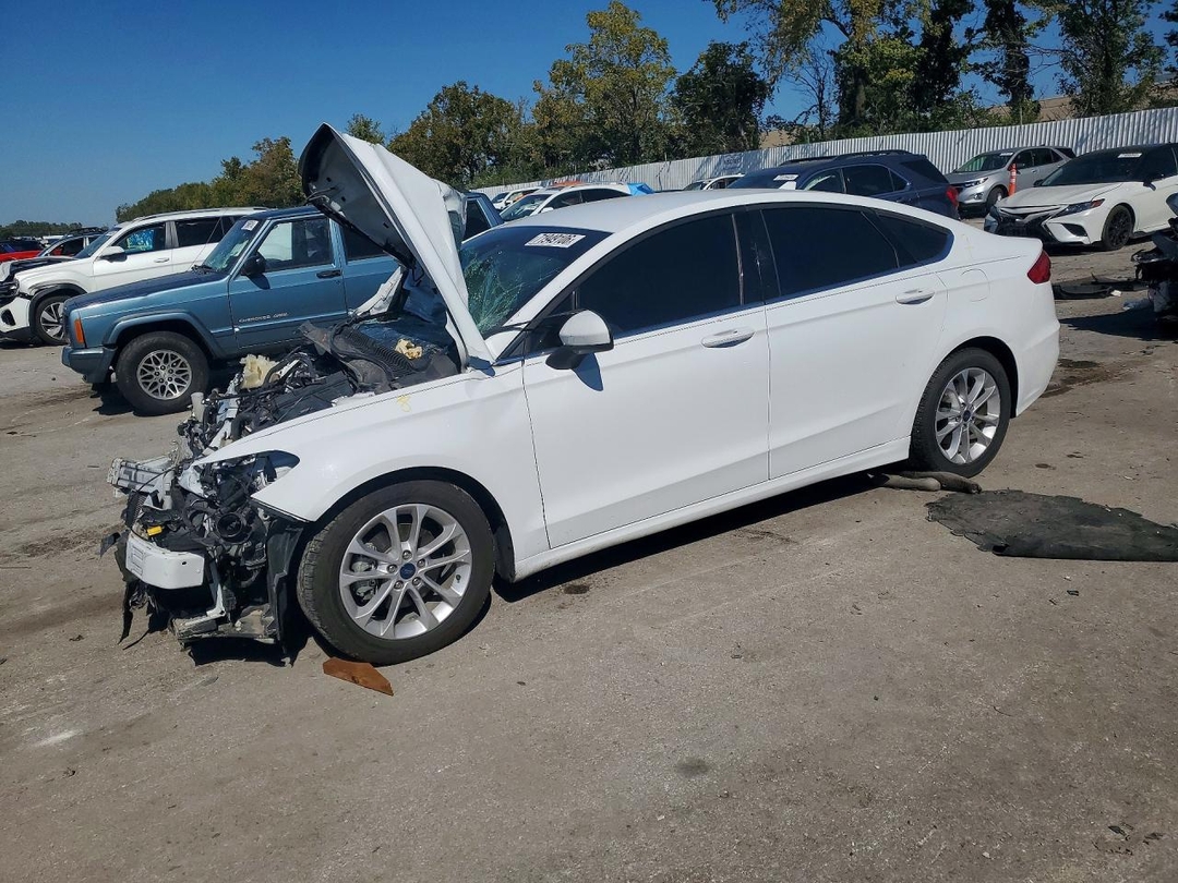 2019 FORD FUSION SE view, angle 1