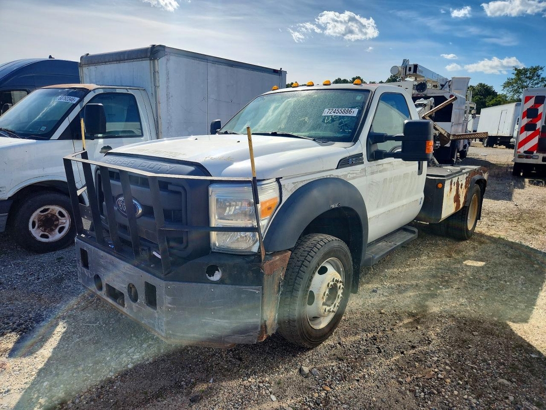 Вид 2014 FORD F550 SUPER DUTY, угол 1