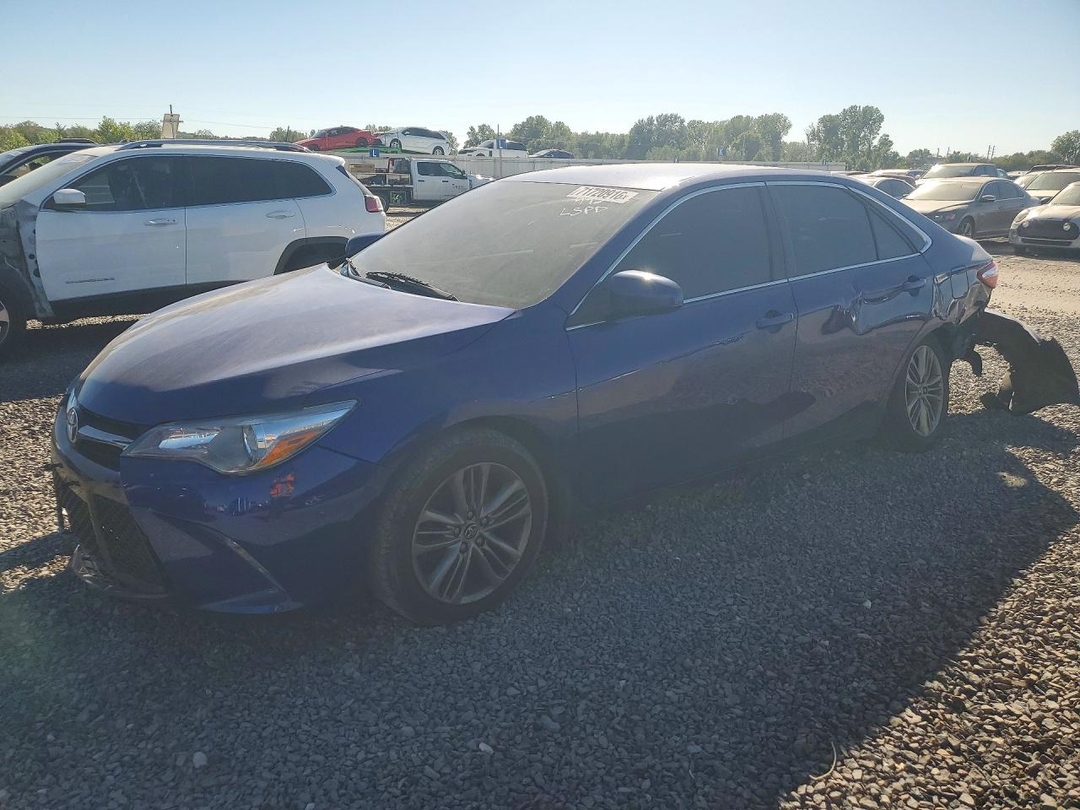 منظر 2016 TOYOTA CAMRY SE، زاوية 1