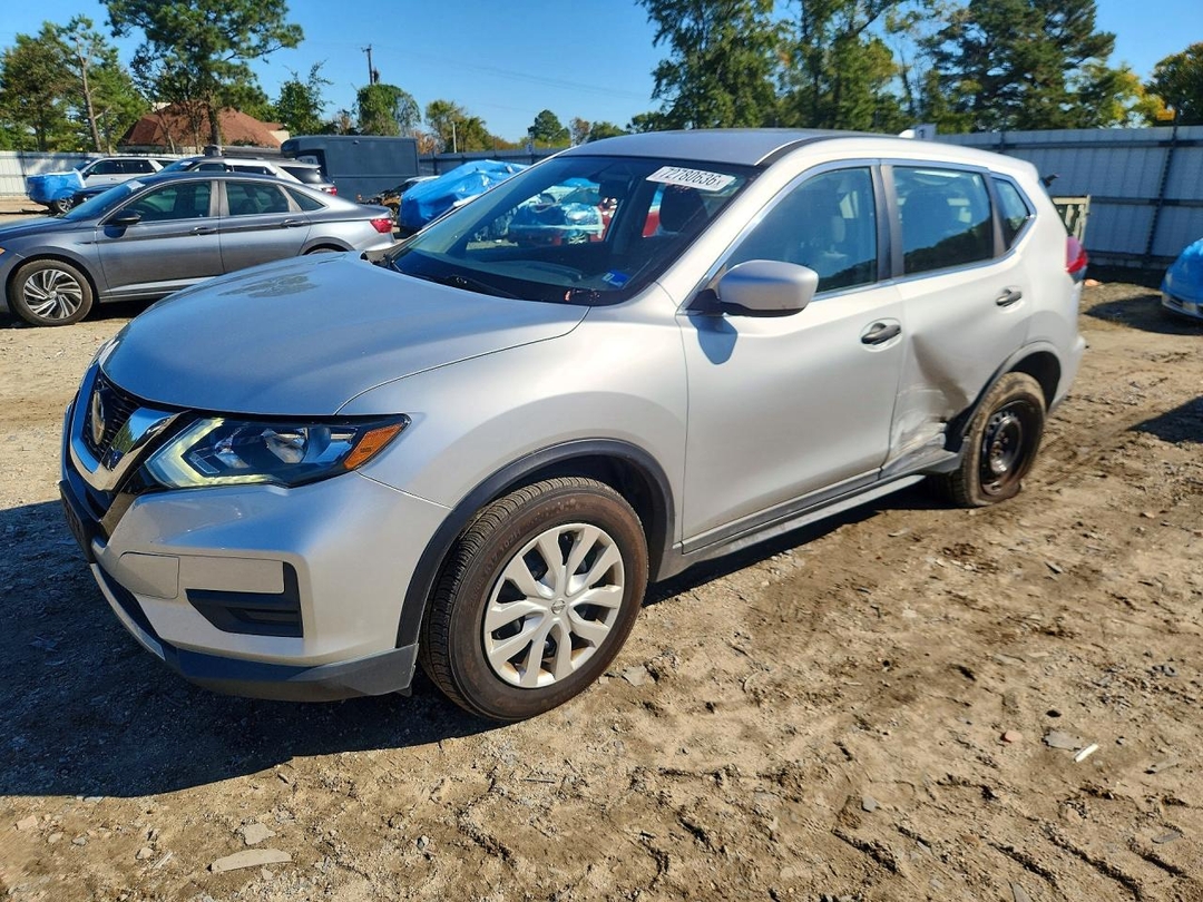 Vista de 2018 NISSAN ROGUE S, ángulo 1