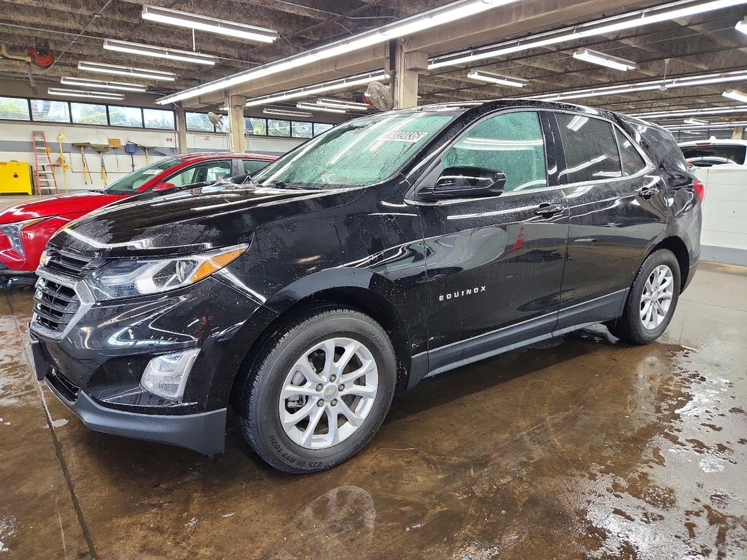 Vista de 2020 CHEVROLET EQUINOX LT, ángulo 1