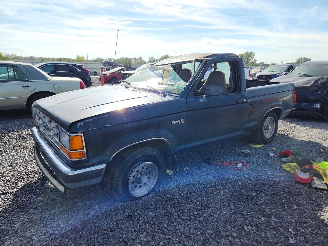 Vue de 1992 FORD RANGER, angle 1