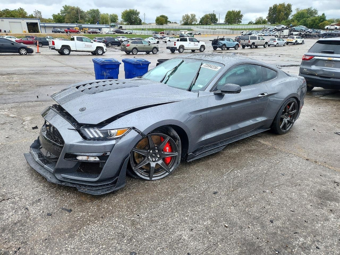 Vue de 2021 FORD MUSTANG SHELBY GT500, angle 1