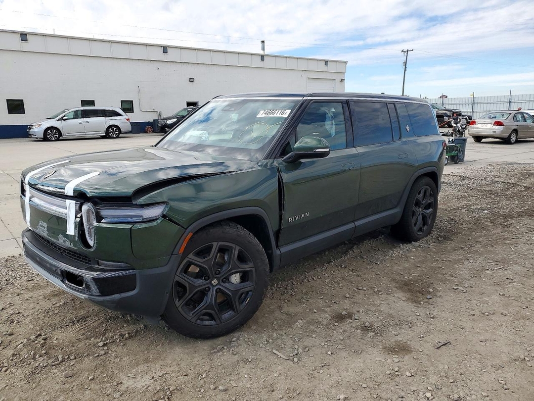 منظر 2025 RIVIAN R1S ADVENTURE، زاوية 1