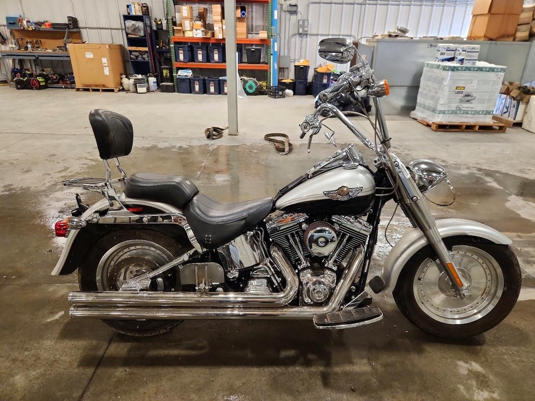 منظر 2003 HARLEY-DAVIDSON FLSTFI ANNIVERSARY، زاوية 1