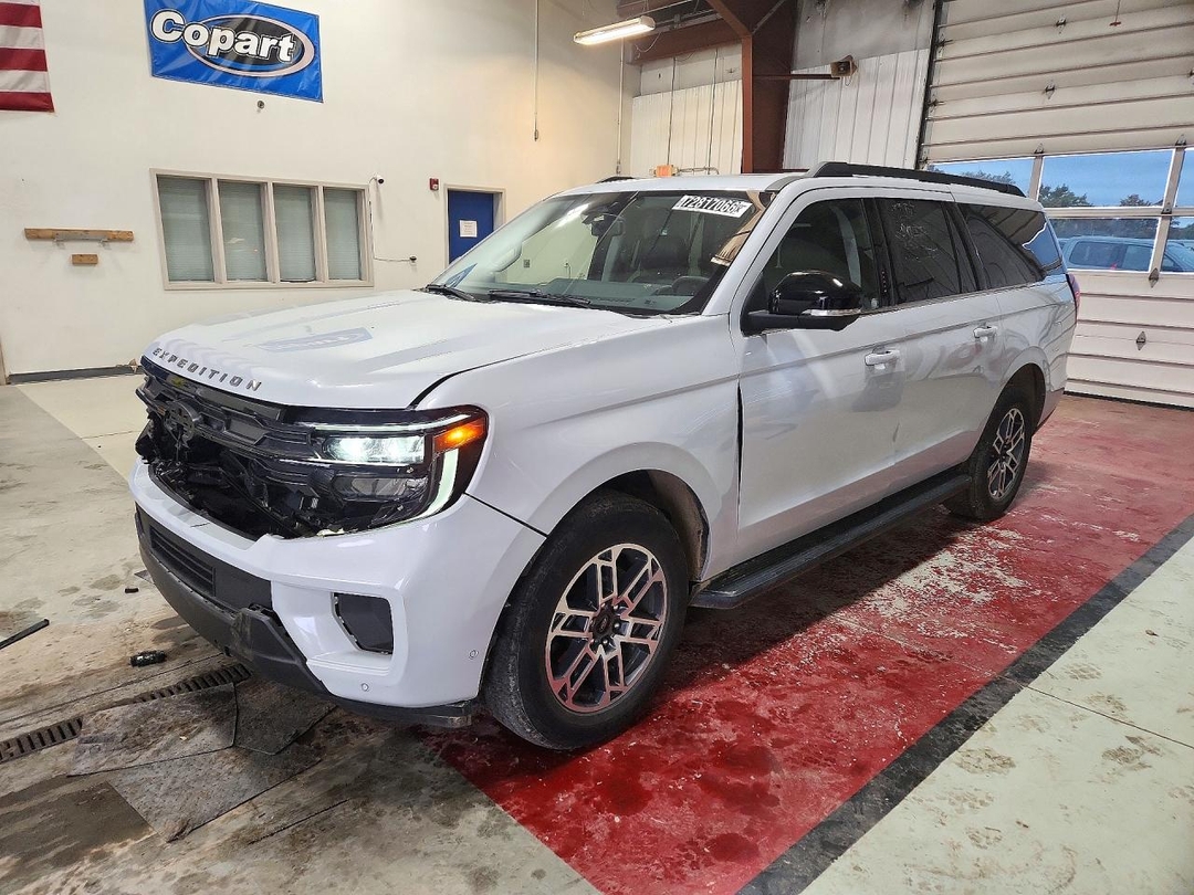 Vue de 2025 FORD EXPEDITION MAX ACTIVE, angle 1