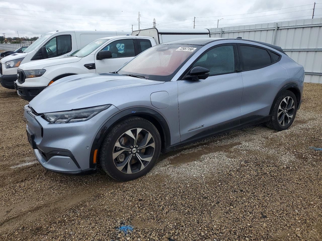 Вид 2022 FORD MUSTANG MACH-E PREMIUM, угол 1