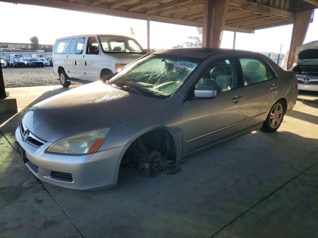 منظر 2006 HONDA ACCORD EX، زاوية 1