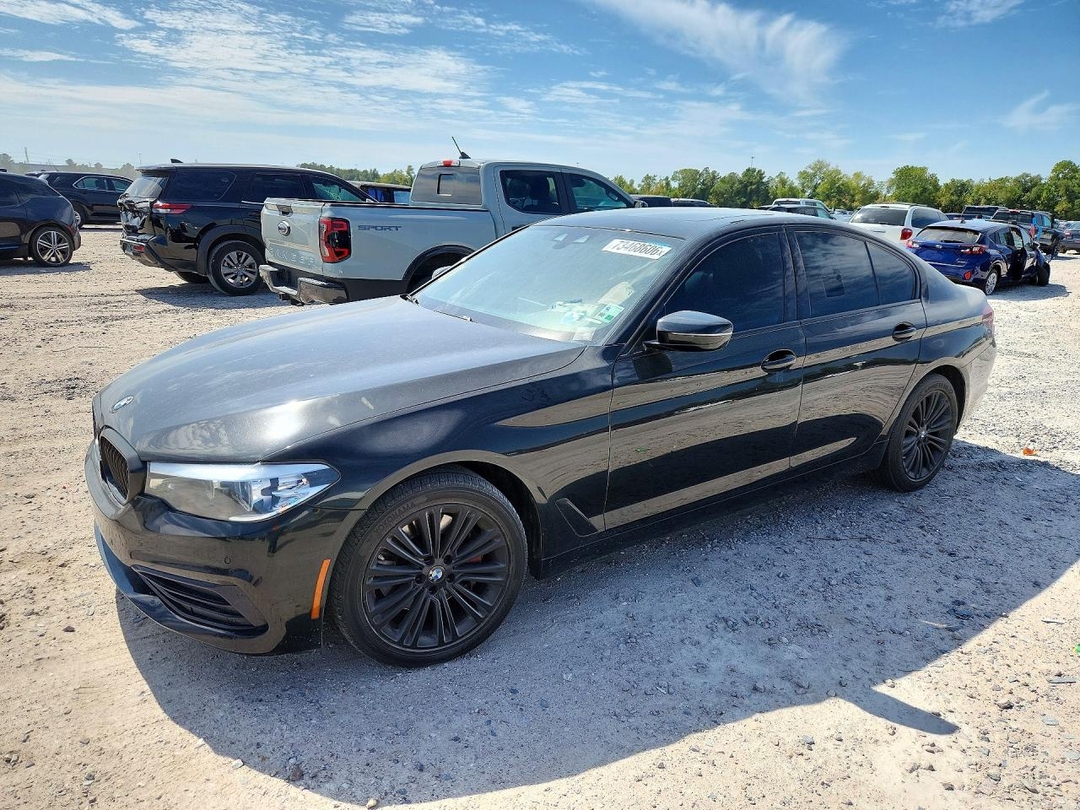Vue de 2019 BMW 530 XI, angle 1