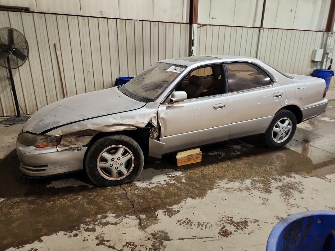 منظر 1995 LEXUS ES 300، زاوية 1