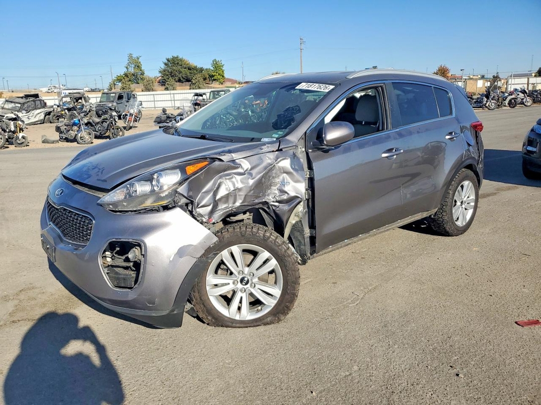 Vedere 2017 KIA SPORTAGE LX, unghi 1