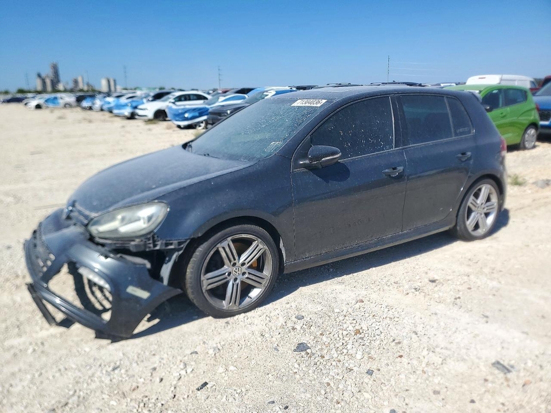 منظر 2013 VOLKSWAGEN GOLF R، زاوية 1