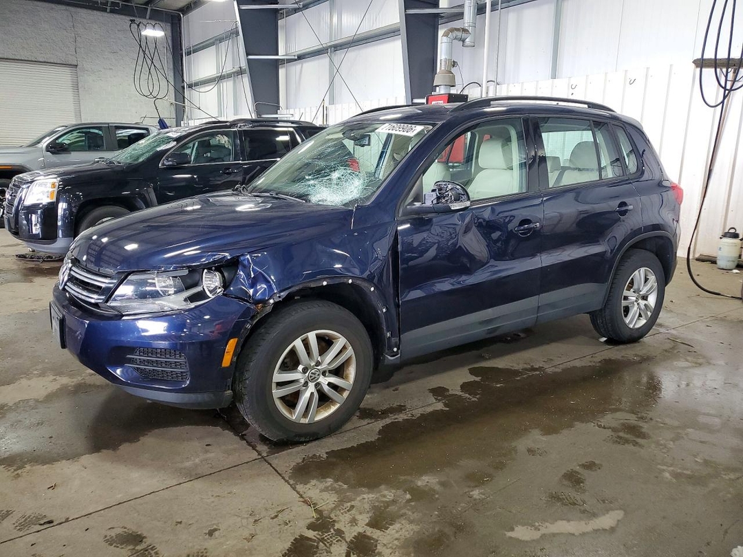 Vedere 2016 VOLKSWAGEN TIGUAN S, unghi 1
