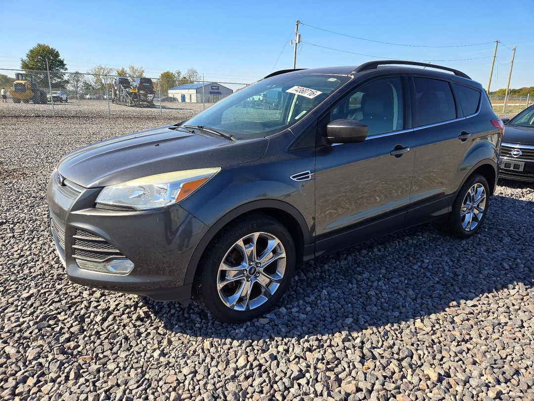 منظر 2015 FORD ESCAPE SE، زاوية 1